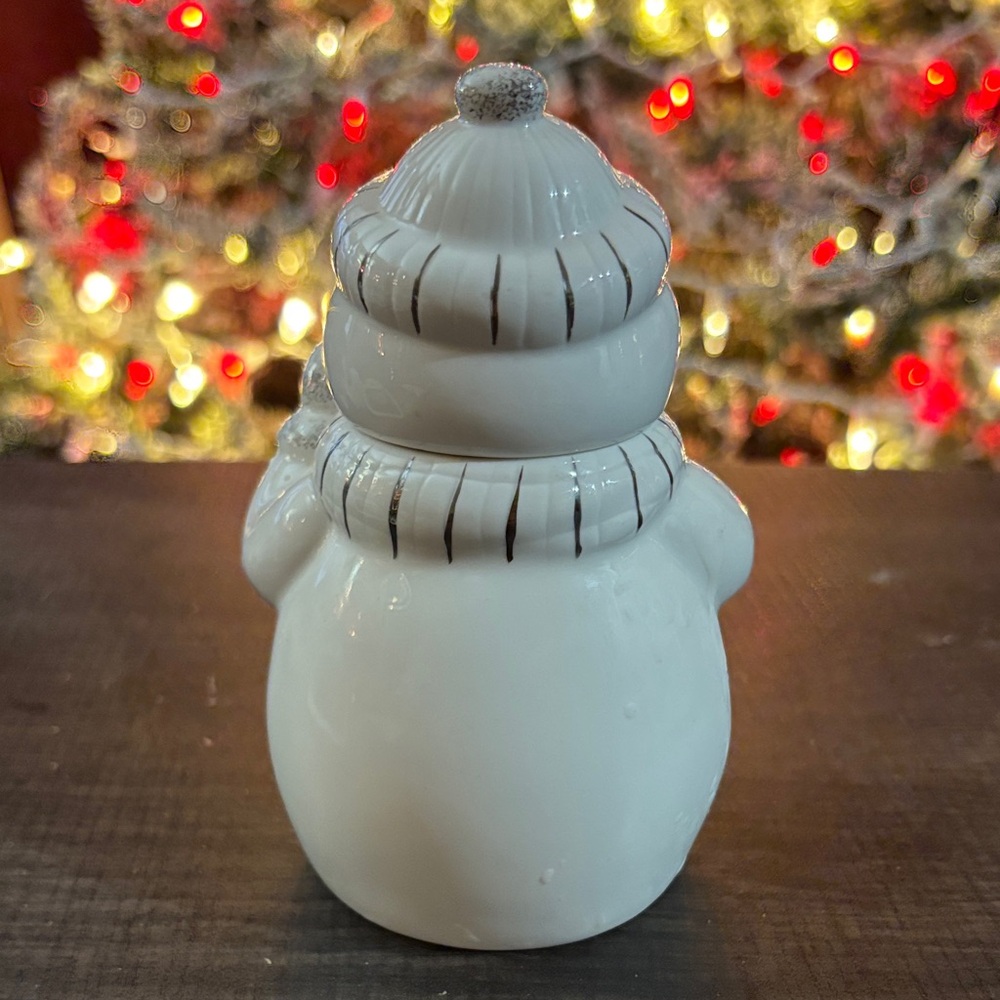 Rare Lenox Fine White China Lidded Snowman 5.5” Figurine - Picture 2 of 4